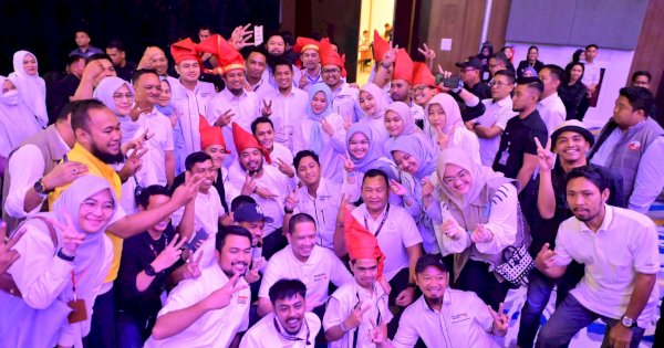 Suasana Hangat di Debat Pilgub Sulsel, Fatmawati Tunjukkan Kedekatan dengan Rival