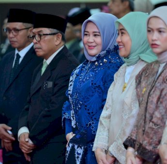 Andi Sudirman – Fatmawati Kompak Hadiri Pelantikan Pimpinan DPRD Sulsel