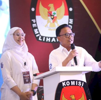 Pakar Sebut Pengalaman Pemerintahan Ilham Azikin Tergambar di Debat Pertama
