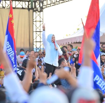 Sambutan Meriah Warga Sidrap Warnai Kampanye Fatmawati Rusdi di Kampung Halaman.