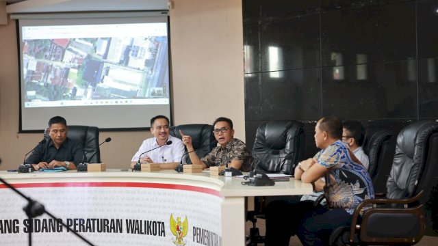 Pj Sekda Makassar Irwan Adnan Hadiri Rapat Mediasi Dinas Pertanahan, Tekankan Pendekatan Persuasif dan Solutif