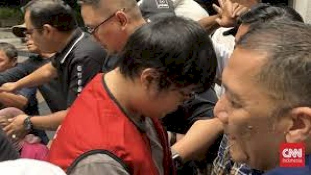 Ronald Tannur saat Ditangkap Jaksa di Rumahnya.(F-INT)