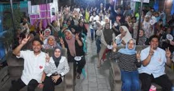 Unjuk Kekuatan, Legislator PAN Makassar Irfan Perkenalkan Seto-Rezki ke Ratusan Pendukung di Kecamatan Tallo