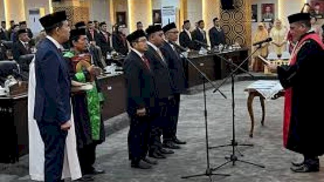 Pimpinan DPRD Makassar Resmi Dilantik