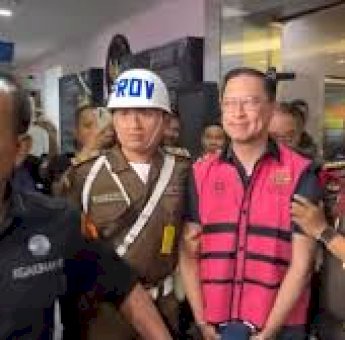 Jadi Tersangka Korupsi dan Langsung Ditahan, Tom Lembong: Saya Serahkan Ke Tuhan Yang Maha Kuasa