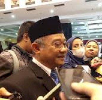 DPR Segera Panggil Mendikdasmen Abdul Mu&rsquo;ti, Buntut Viral Narasi NEM hingga Syarat Tidak Naik Kelas Dikembalikan