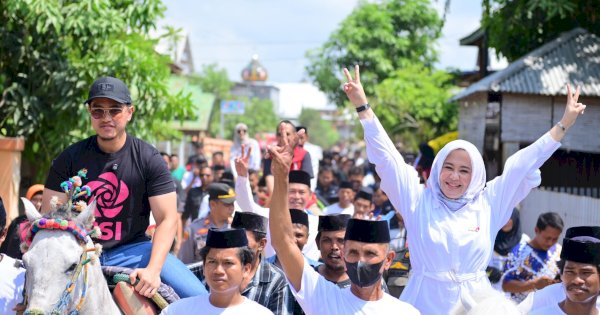 Berkuda ke Lokasi, Fatmawati dan Kaesang Disambut Hangat Masyarakat Adat Tolotang