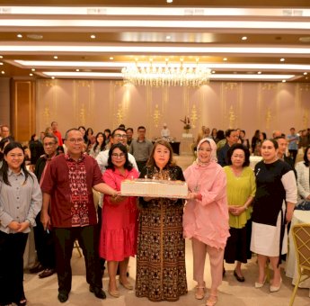 Pemimpin Tanpa Sekat, Fatmawati Berbaur dengan Pendeta dan Komunitas Tionghoa di Makassar