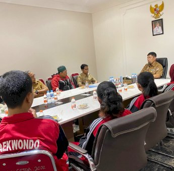 Pjs Wali Kota Makassar Lepas Tim Taekwondo Balaikota ke Kejuaraan Nasional KBPP Polri Jatim Cup