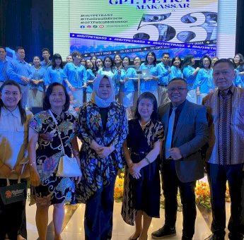 Di Tengah Jemaat Gereja Petra, Fatmawati Rusdi Tebarkan Nilai Toleransi dan Inklusif