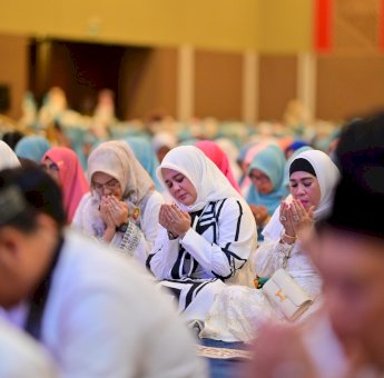 Masa Tenang, Fatmawati Ikuti Zikir dan Doa Bersama