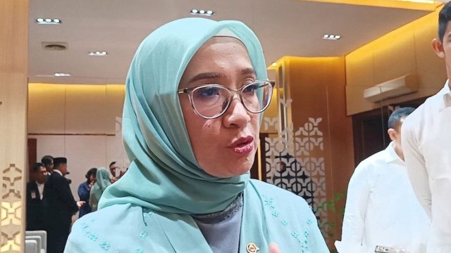 Menpan RB Rini.(F-INT)