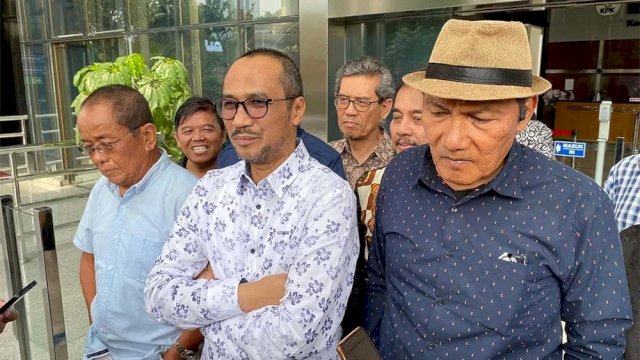 Abraham Samad Dkk Tagih Komitmen KPK Tindaklanjuti Dugaan Korupsi Keluarga Jokowi.(F-INT)