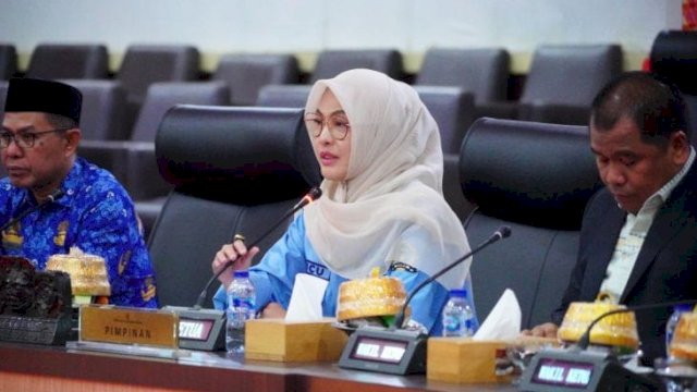 Rapat Paripurna DPRD Sulsel