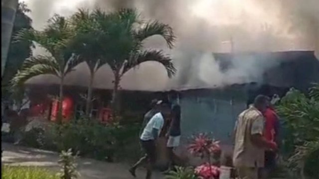 Istri di Alor Bakar Suami Saat Tidur Nyenyak gegara Judi Online.(F-INT)