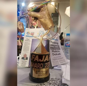 Fatmawati Dedikasikan Penghargaan Perempuan Inspiratif Fajar Award untuk Masyarakat Sulsel