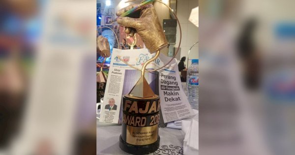 Fatmawati Dedikasikan Penghargaan Perempuan Inspiratif Fajar Award untuk Masyarakat Sulsel