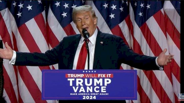 Donald Trump (F- INT)