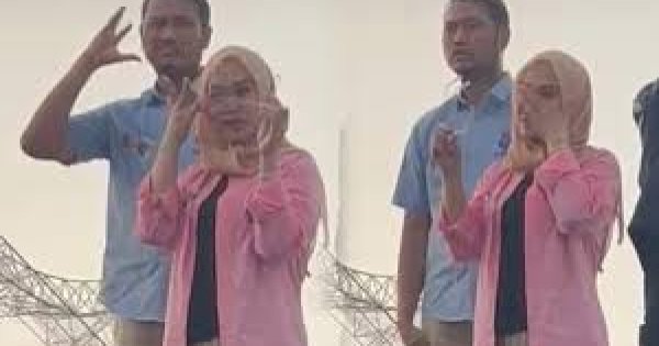 Kampanye Akbar, Rezki Lutfi Tak Kuasa Menahan Air Mata Lihat Semangat Puluhan Ribu Masyarakat Makassar