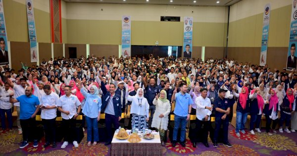 Ribuan Relawan Spartan Anak Rakyat Berikrar Menangkan Andi Sudirman-Fatmawati