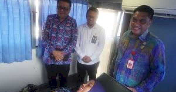 100 Akseptor Terima Layanan KB/KR Dinas Pengendalian Penduduk dan Keluarga Berencana Kota Makassar