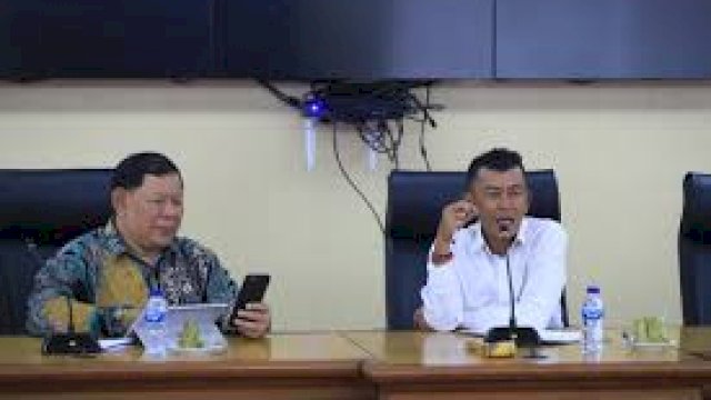 Kepala Biro Kesekretariatan PimpinanSekretariat Jenderal DPR RI, Muhammad Djazuli Bersama Sekretaris DPRD Sulsel Muhammad Jabir