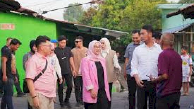 Pasangan Sehati Kunjungi Korban Kebakaran