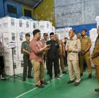 Pjs Wali Kota Makassar Bersama Gubernur Sulsel Tinjau Gudang Logistik KPU, Pastikan Keamanan Pilkada