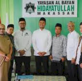 Andi Seto Silaturahmi dengan Pengurus Pondok Pesantren Al Bayan Hidayatullah