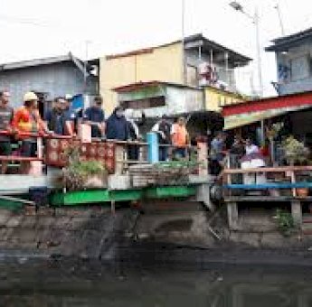 Tinjau Program Sabtu Bersih, Andi Arwin Azis Harap Program Tetap Berlanjut