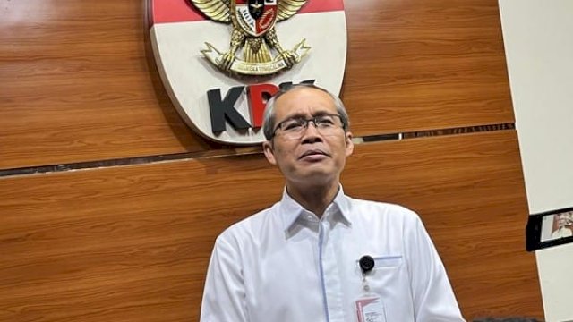 Alexander Marwata (F-INT)