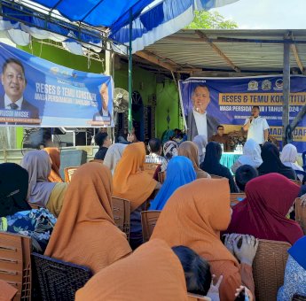 Ketua Fraksi NasDem Sulsel Muhammad Sadar Reses di Bara Batu Pangkep, Warga Keluhkan Air Bersih dan Lampu Jalan