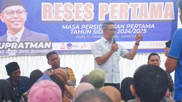 Ketua DPRD Makassar, Supratman.