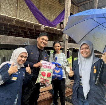 Lewat Jumat Berbagi, NasDem Milenial RMS Pinrang Tunjukkan Komitmen Bantu Warga