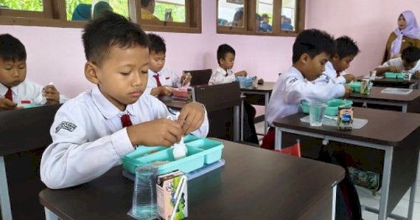 NasDem Minta Pemerintah Segera Terbitkan Juknis Program Makan Bergizi Gratis