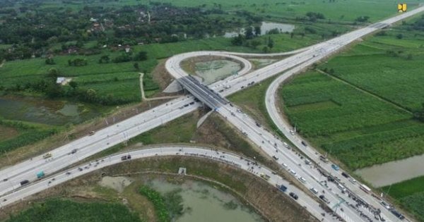 Prabowo Perintahkan Setop Dulu Proyek Tol Baru