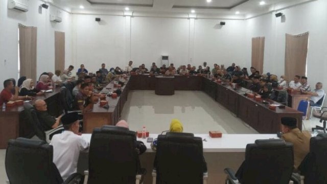Anggota Dewan Perwakilan Rakyat Daerah (DPRD) Kota Palopo.