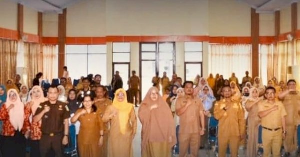 Suhartina Buka Penyuluhan dan Kampanye Lingkungan Hidup