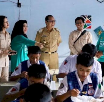 Danny Pomanto Tinjau Langsung Kick Off Program Makan Bergizi Gratis, Dukung Penuh Program Prabowo
