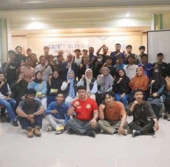 Kalla Translog Kolaborasi PT CLM Laksanakan Program CSR Bertema Gelar Safety Driving