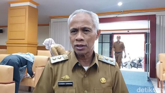Wabup Pangkep Syahban Sammana.