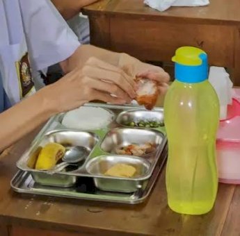 BGN Ungkap 40 Siswa SD di Sukoharjo Keracunan Makan Bergizi Gratis, Menu Ayam Krispi Ditarik