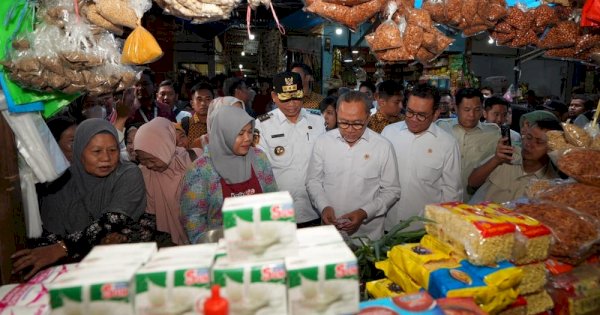 Dua Menteri Tinjau Harga Kebutuhan Pokok di Makassar, Temukan Harga Lebih Murah dari Provinsi Lain