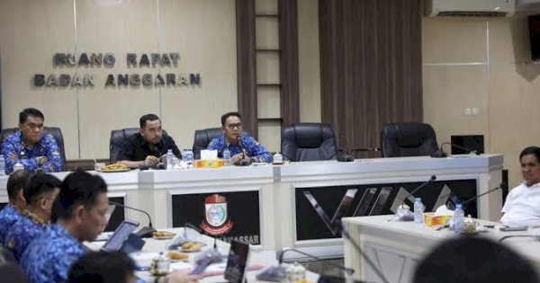 Rapat bersama TAPD Pemkot, Banggar DPRD Makassar Peringatkan soal Belanja Anggaran