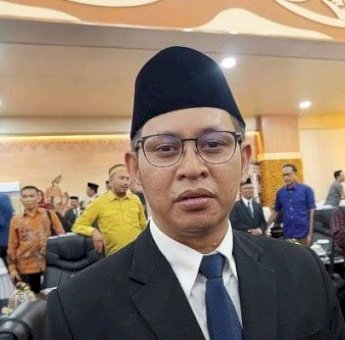 Ketua DPRD Makassar Supratman Sampaikan Duka Mendalam atas Meninggalnya HM Alwi Hamu