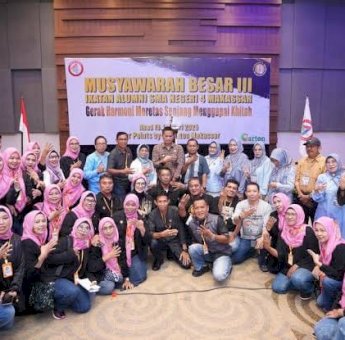 Pj Gubernur Sulsel Prof Fadjry Djufry Support Mubes III IKA SMAN 4 Makassar