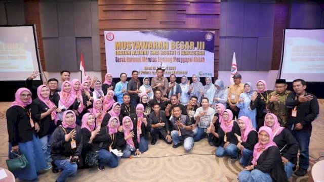 Pj Gubernur Sulsel Prof Fadjry Djufry Support Mubes III IKA SMAN 4 Makassar.