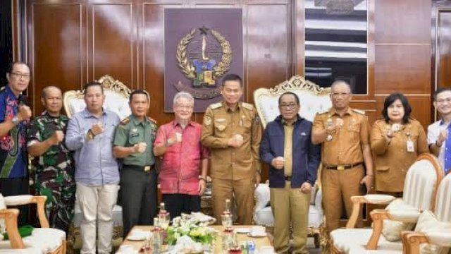 Pj Gubernur Sulsel Prof Fadjry Djufry.