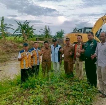 Dukung Swasembada Pangan, Pemkab Sidrap Bersama BBWSPJ Gali Saluran Irigasi
