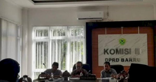 DPRD Barru Bantu Relokasi Rumah Warga yang Terancam Longsor